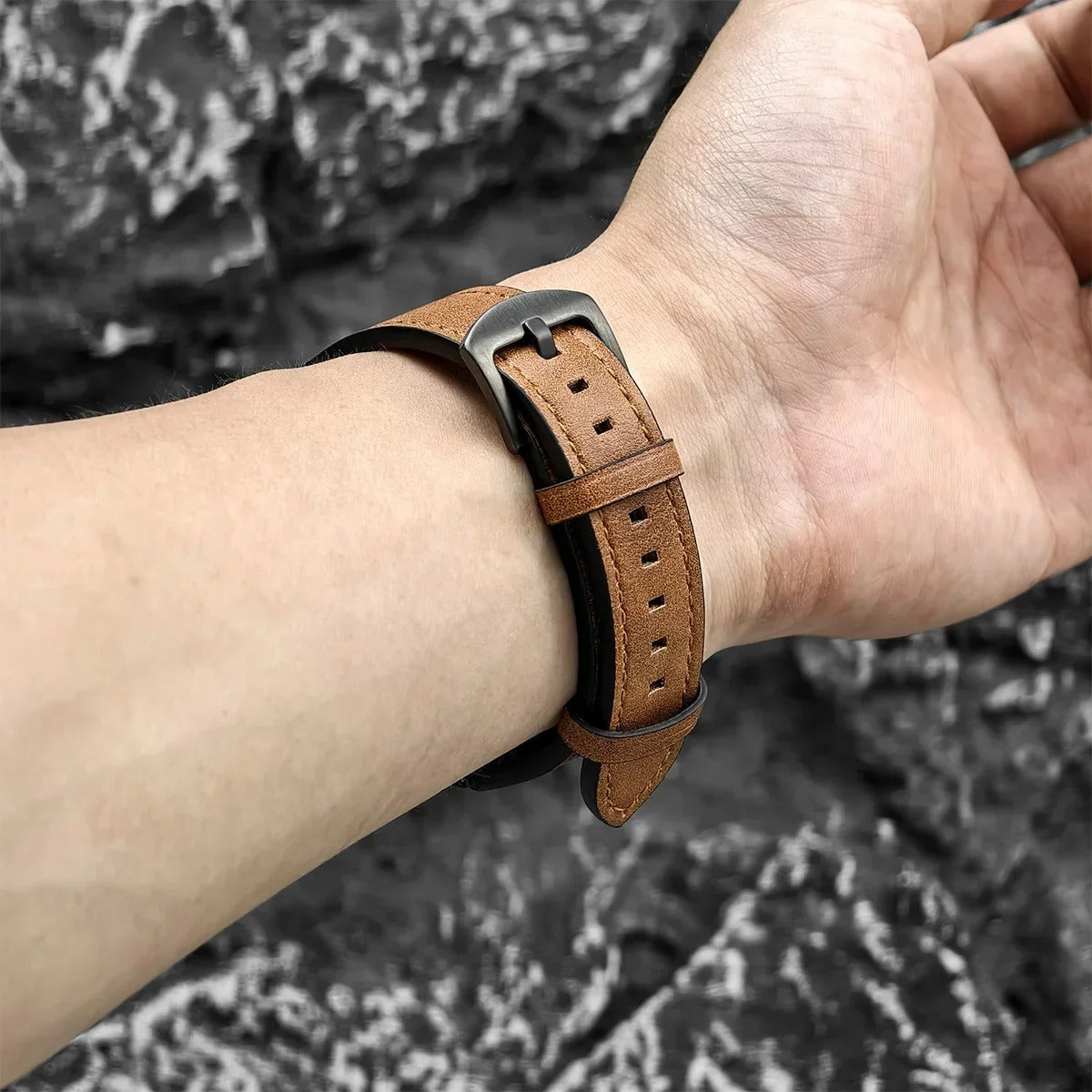 Luxband - No-Gap Leather Strap for Samsung Galaxy Watch 4–7 & 5 Pro