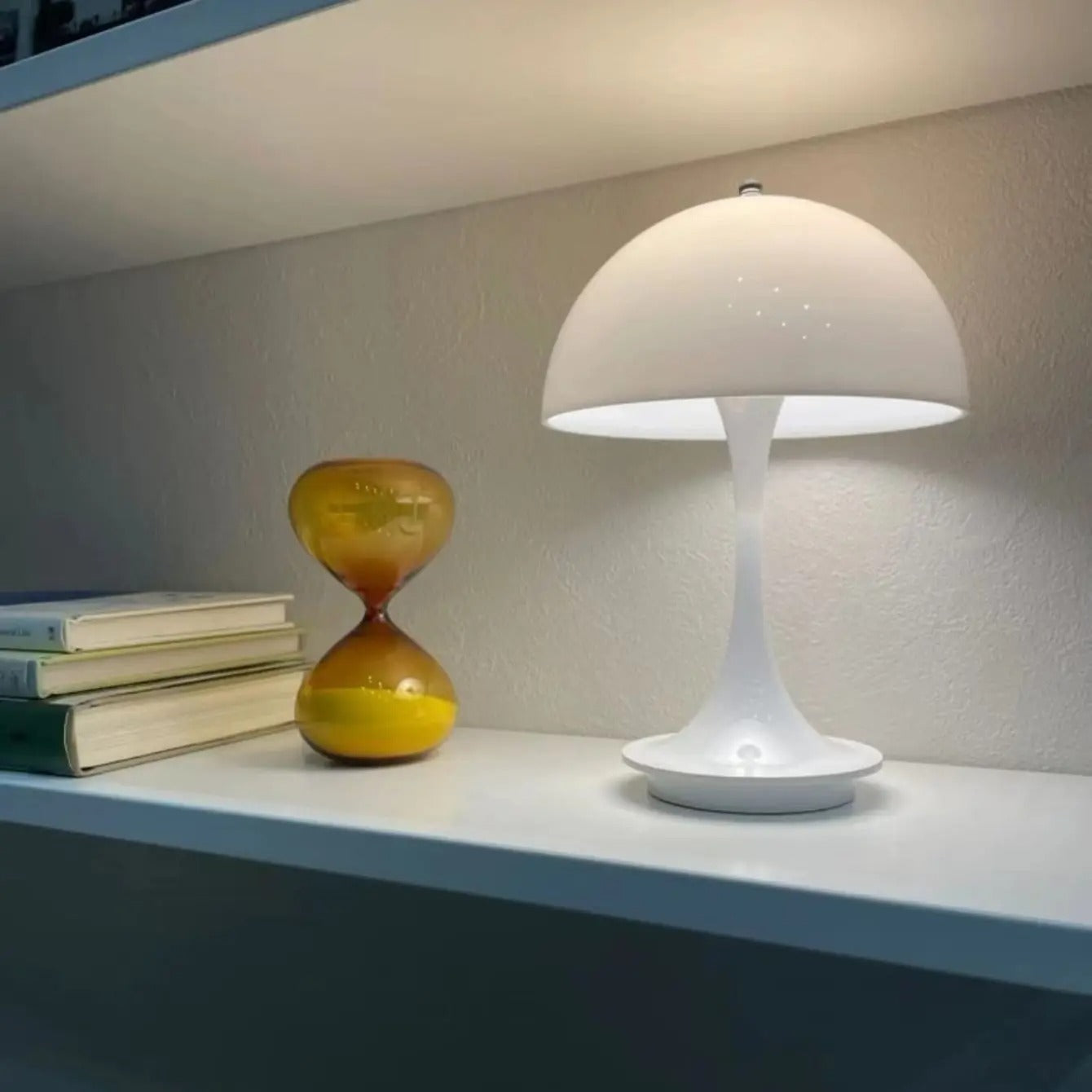 Stelo - Nordic Modern Mushroom LED Table Lamp, Wireless & Rechargeable