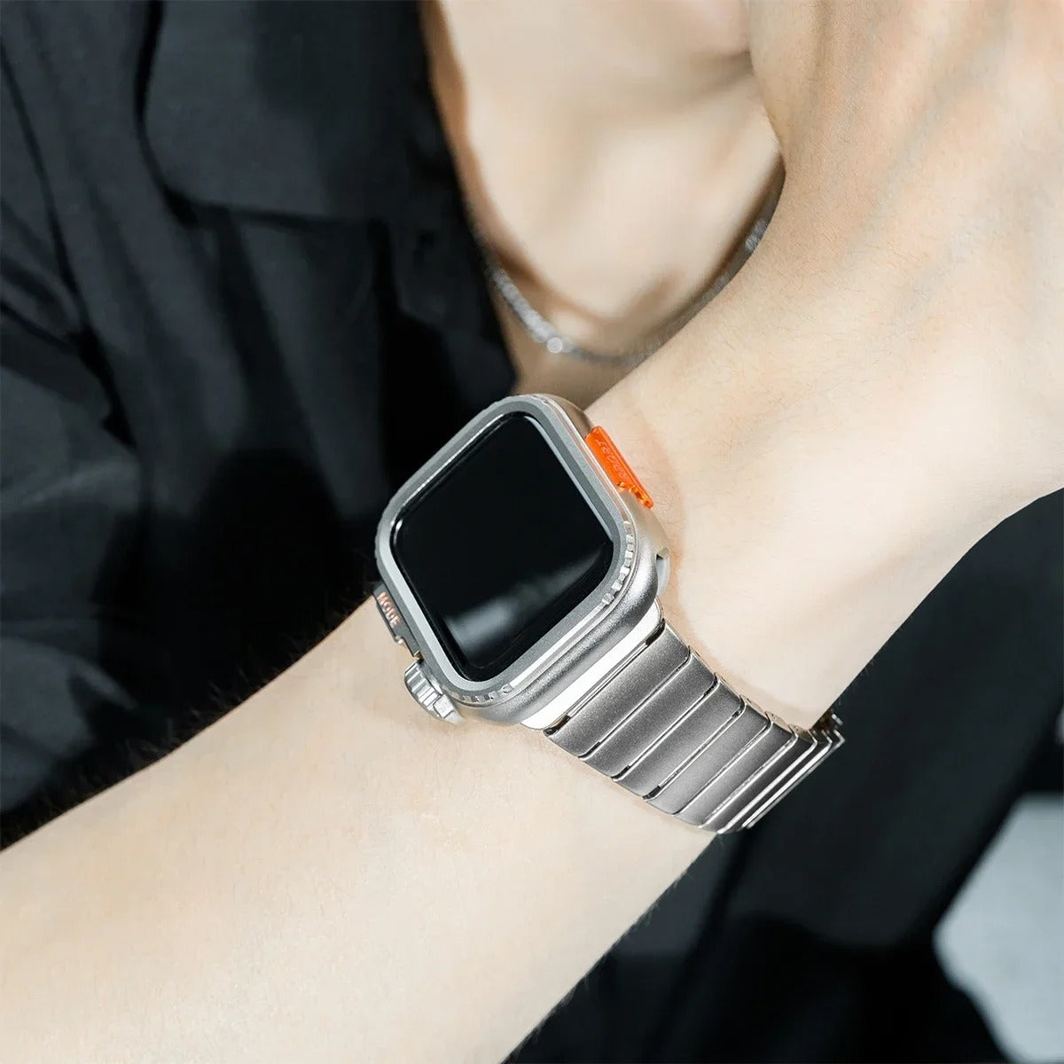 SleekArmor - Apple Watch Case & Stainless Steel Band for 42-49mm